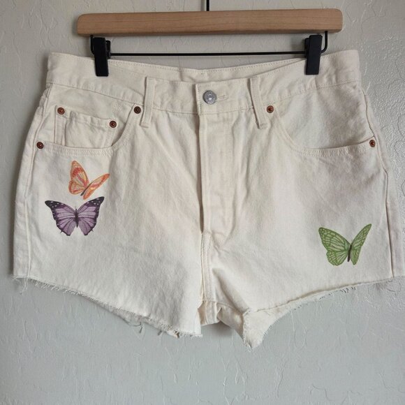Levi's 501 Give Me Butterflies Denim Jean Shorts Cut-Off Ivory Size Women's 32 - Picture 1 of 10